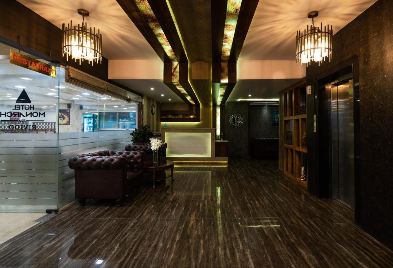 Hotel Monarch International Bangalore Exteriör bild