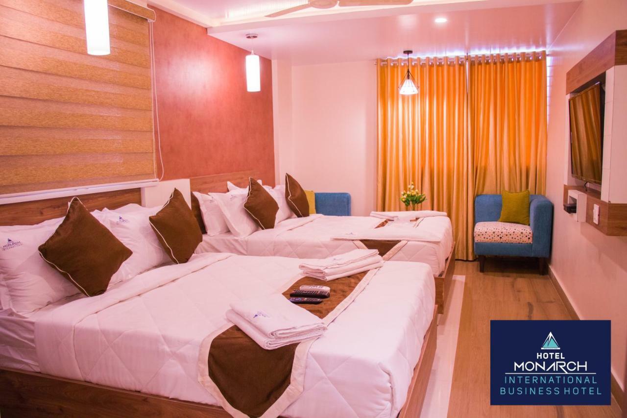 Hotel Monarch International Bangalore Exteriör bild