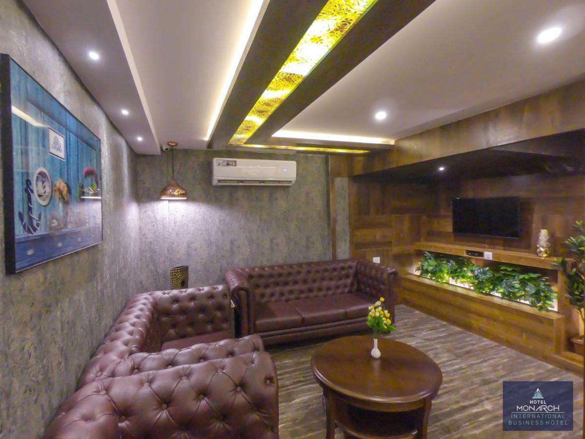 Hotel Monarch International Bangalore Exteriör bild