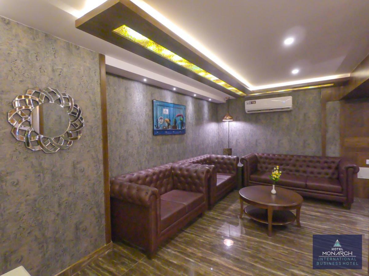 Hotel Monarch International Bangalore Exteriör bild